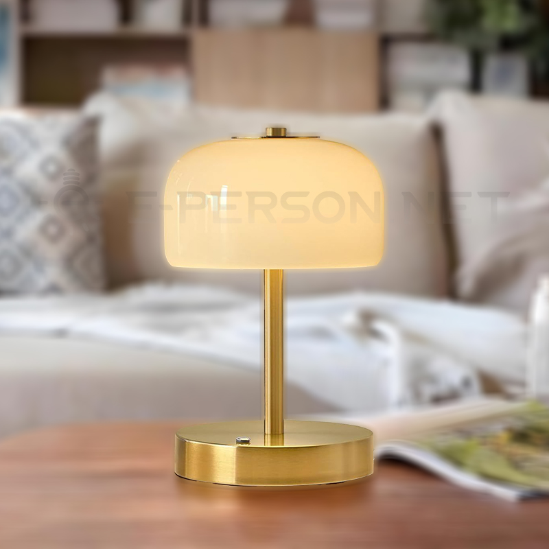 gold table lamp (4)