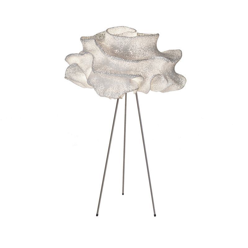 EPFL9114 Modern Cloud-Shaped Floor Lamp  Artistic Ruffled Fabric Light for Bedroom, Living Room, or Gallery Decor
