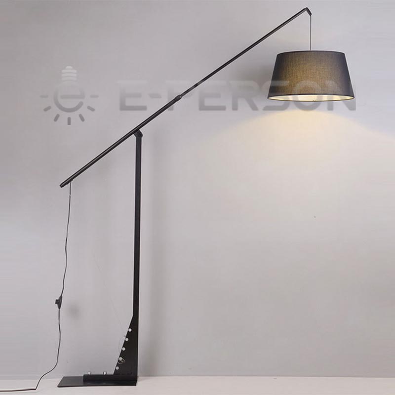 Black Floor Light (2)