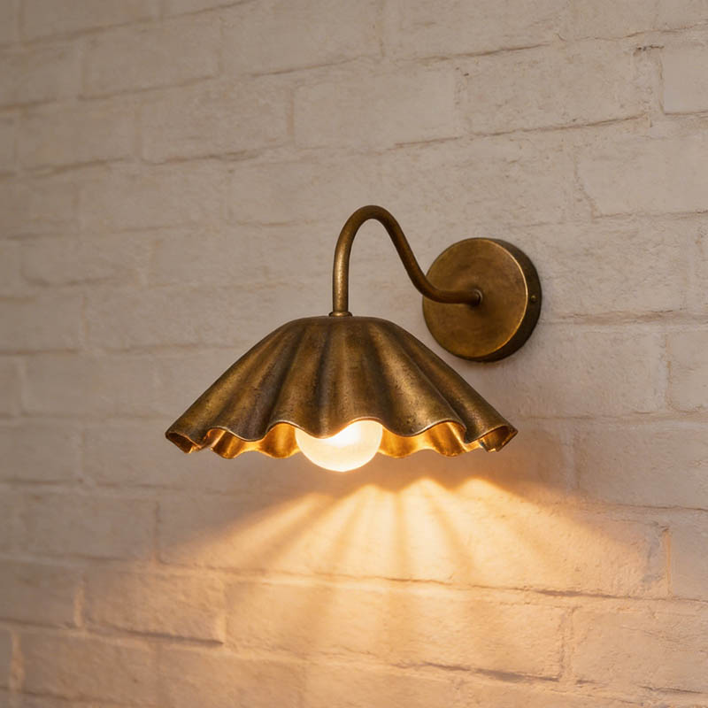 brass wall sconce (2)