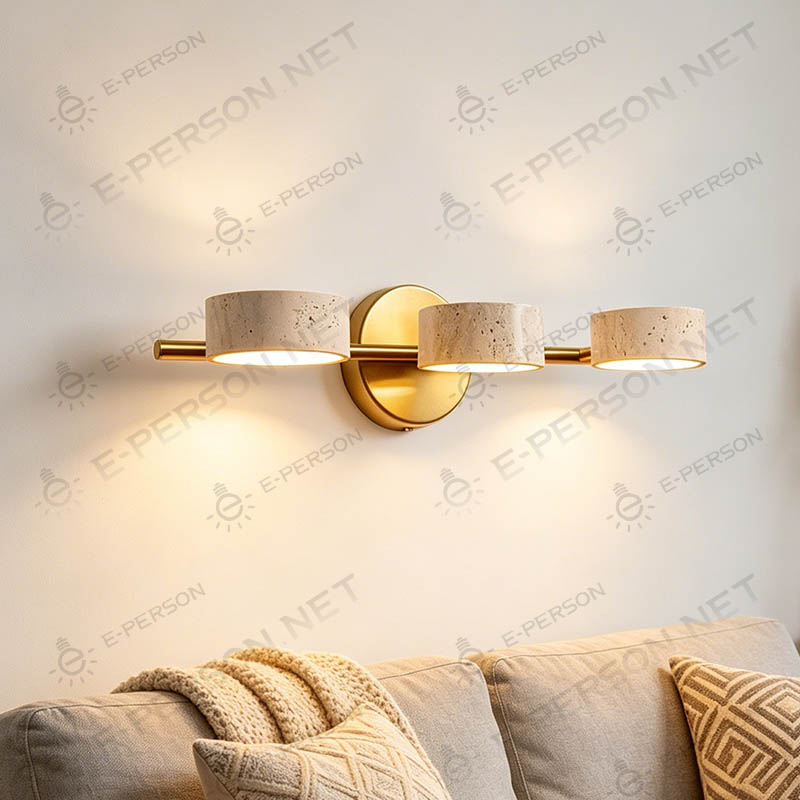 Wooden wall lamp (1)